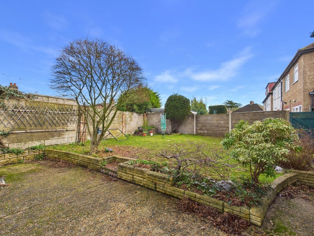 Additional image 7 of 5 bed detached house for saleGables Avenue, Ashford, Surrey TW15