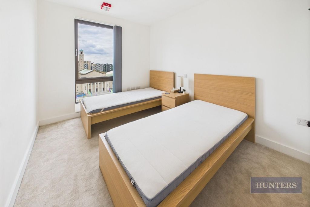 Additional image 9 of 2 bed flat for saleGuildhall Apartments, Park Walk, Southampton SO14