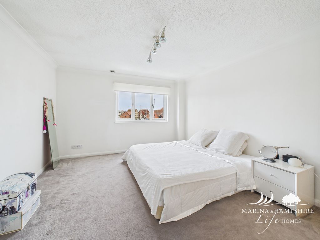 Additional image 17 of 3 bed town house for saleCadgwith Place, Port Solent, Portsmouth PO6