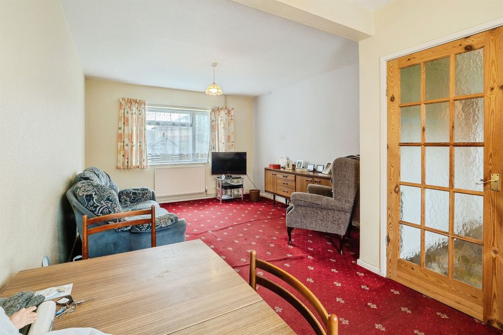 Additional image 2 of 4 bed semi-detached house for saleHermitage Road, Loughborough LE11