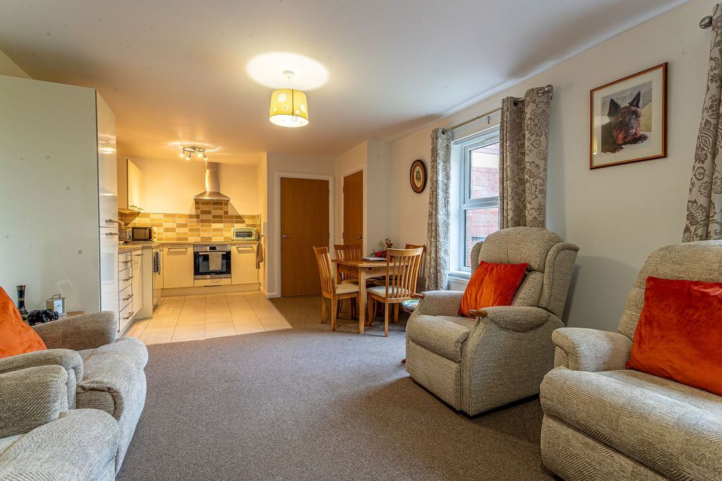 Additional image 4 of 2 bed flat for saleGrove Court, Worksop S80