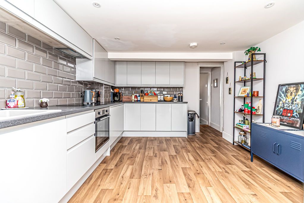 Additional image 14 of 4 bed town house for saleHester Road, Southsea PO4