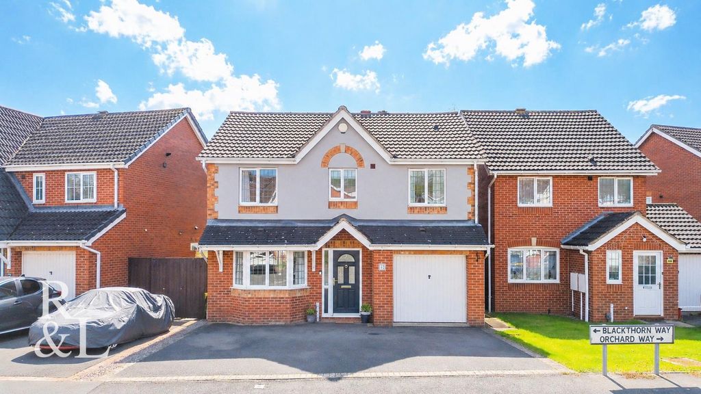4 bed detached house for saleBlackthorn Way, Measham DE12