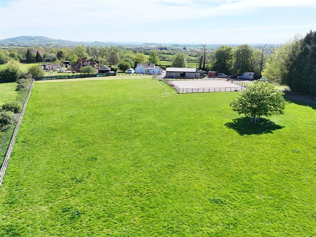 Additional image 3 of 3 bed country house for saleBowridge Hill, Gillingham SP8