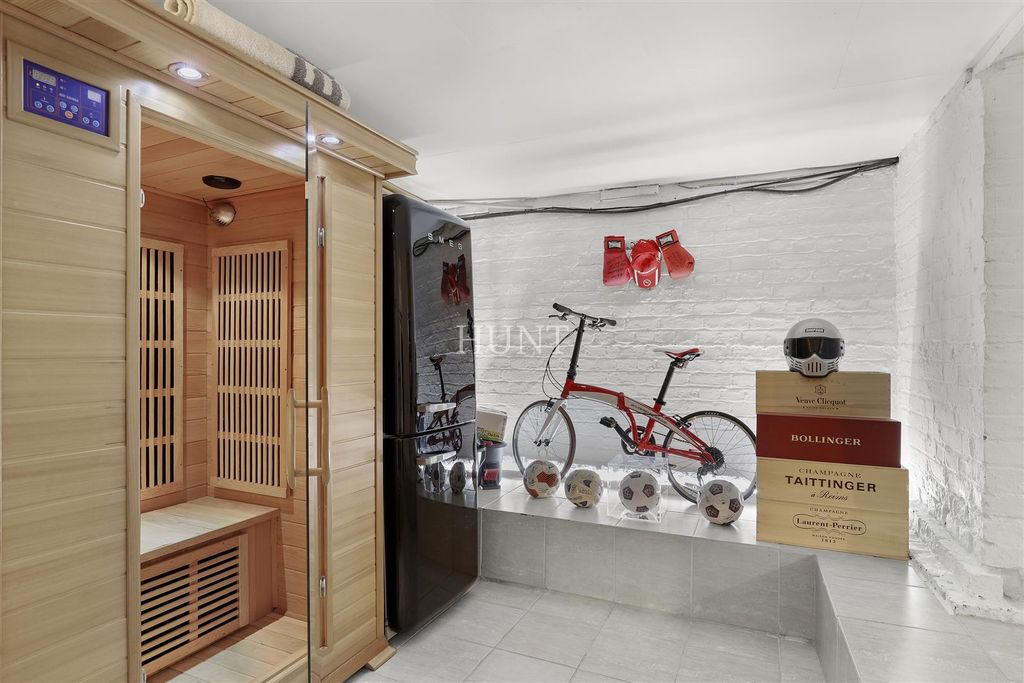 Additional image 30 of 5 bed terraced house for saleBroomhill Road, Woodford Green IG8