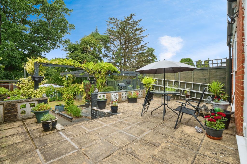Additional image 2 of 2 bed detached bungalow for saleWoodmill Lane, Southampton SO18