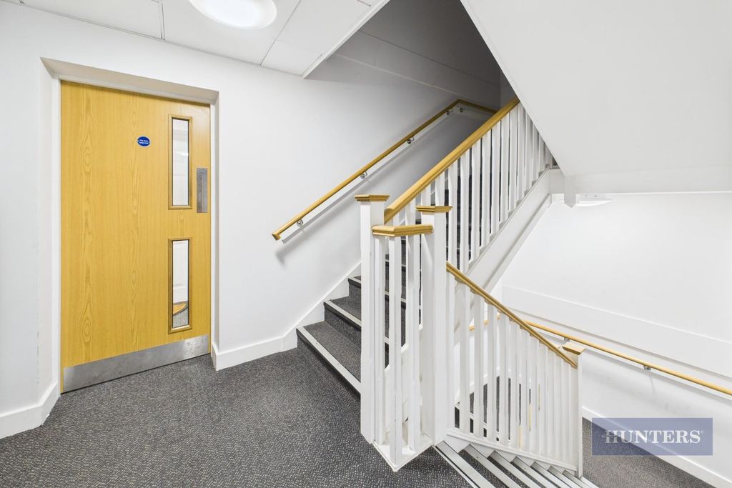 Additional image 11 of 2 bed flat for saleAlexander Place, The Avenue, Southampton SO17
