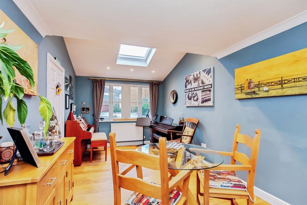 Additional image 4 of 6 bed detached house for saleGlover Court, Middleton, Market Harborough LE16