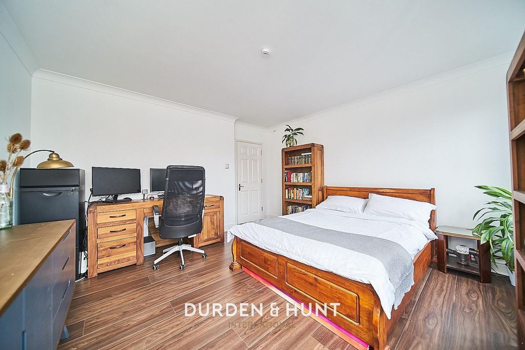 Additional image 13 of 2 bed flat for saleThe Boulevard, Woodford Green IG8