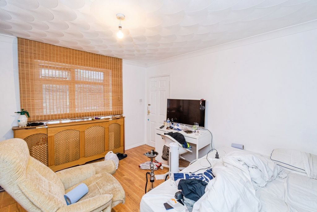 Additional image 5 of 3 bed maisonette for saleWaverley Road, Southampton, Hampshire SO15