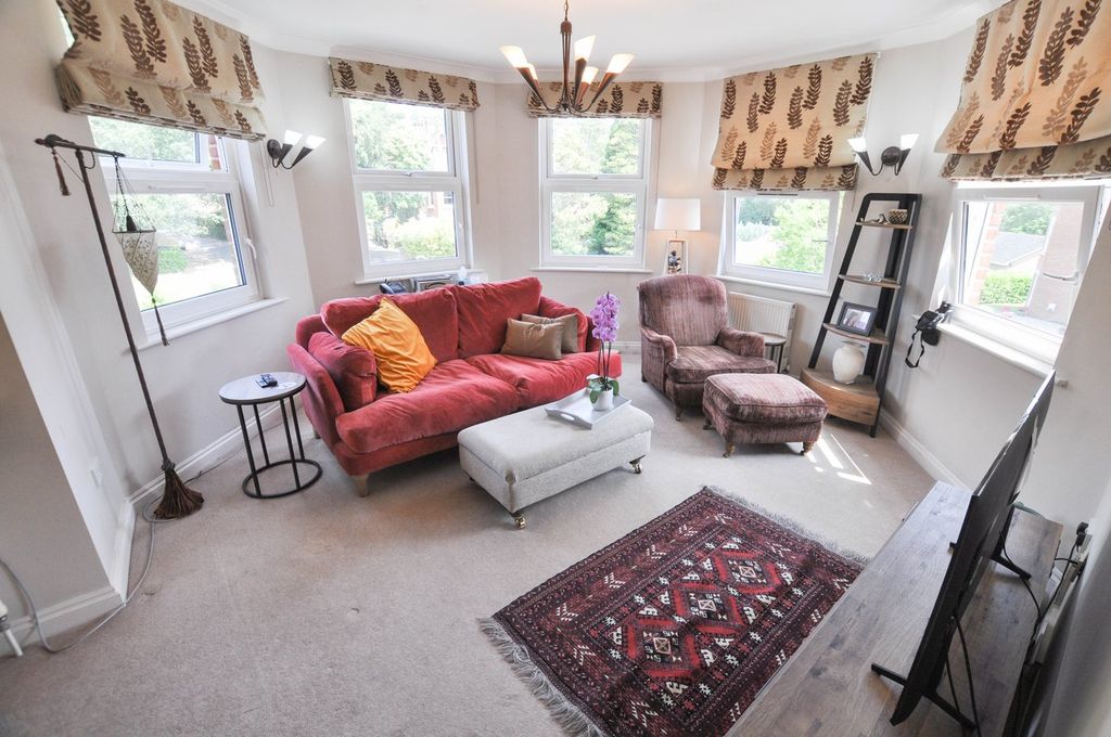 Additional image 3 of 2 bed flat for saleCranfield Avenue, Wimborne BH21