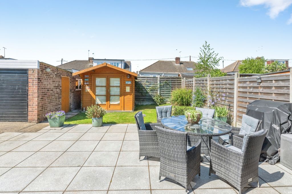 Additional image 3 of 3 bed bungalow for saleMerlin Way, Wickford SS11