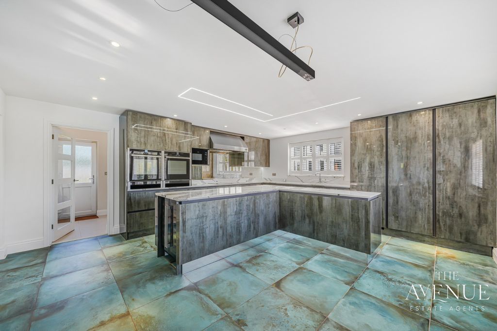 Additional image 12 of 5 bed detached house for saleMaldon Road, Witham, Essex CM8