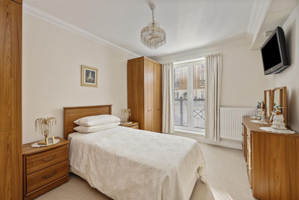 Additional image 9 of 2 bed flat for saleSteyne Gardens, Worthing BN11