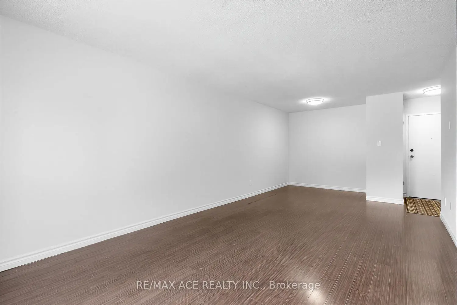 Additional image 3 of 1690 Victoria Park Avenue 204