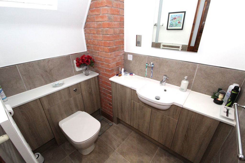 Additional image 18 of 5 bed detached house for saleNorthfield Road, Blaby, Leicester LE8