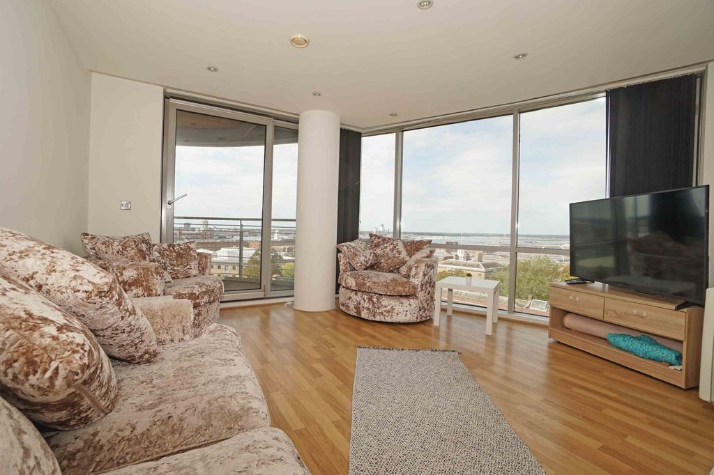 Additional image 3 of 2 bed flat for saleAdmiralty Tower, Portsmouth PO1