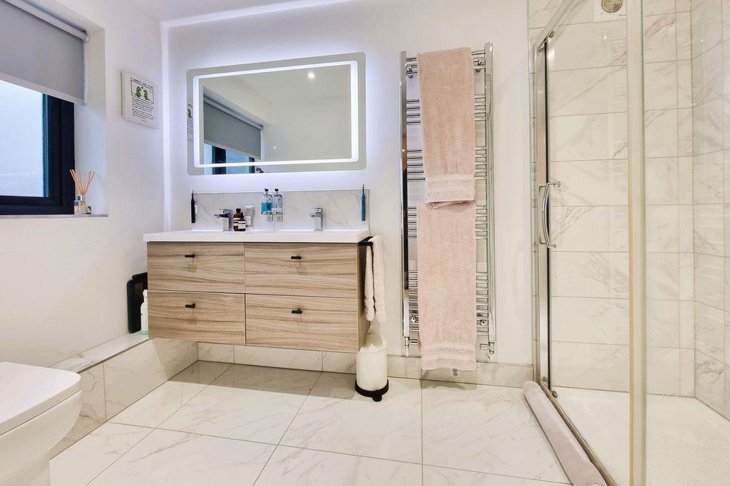 Additional image 17 of 4 bed detached house for saleDrayton, Hampshire PO6