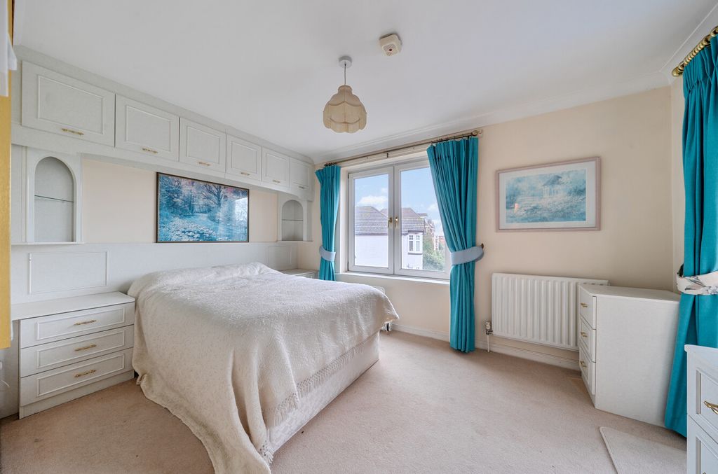Additional image 5 of 2 bed flat for saleWinn Road, Highfield, Southampton, Hampshire SO17