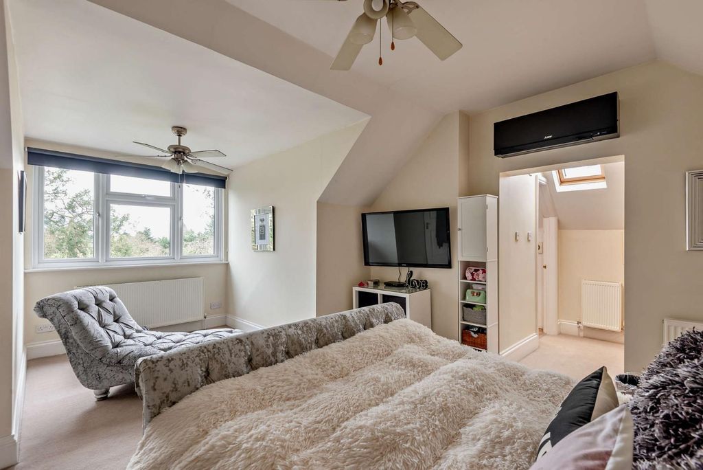 Additional image 26 of 7 bed semi-detached house for saleFordbridge Road, Ashford TW15