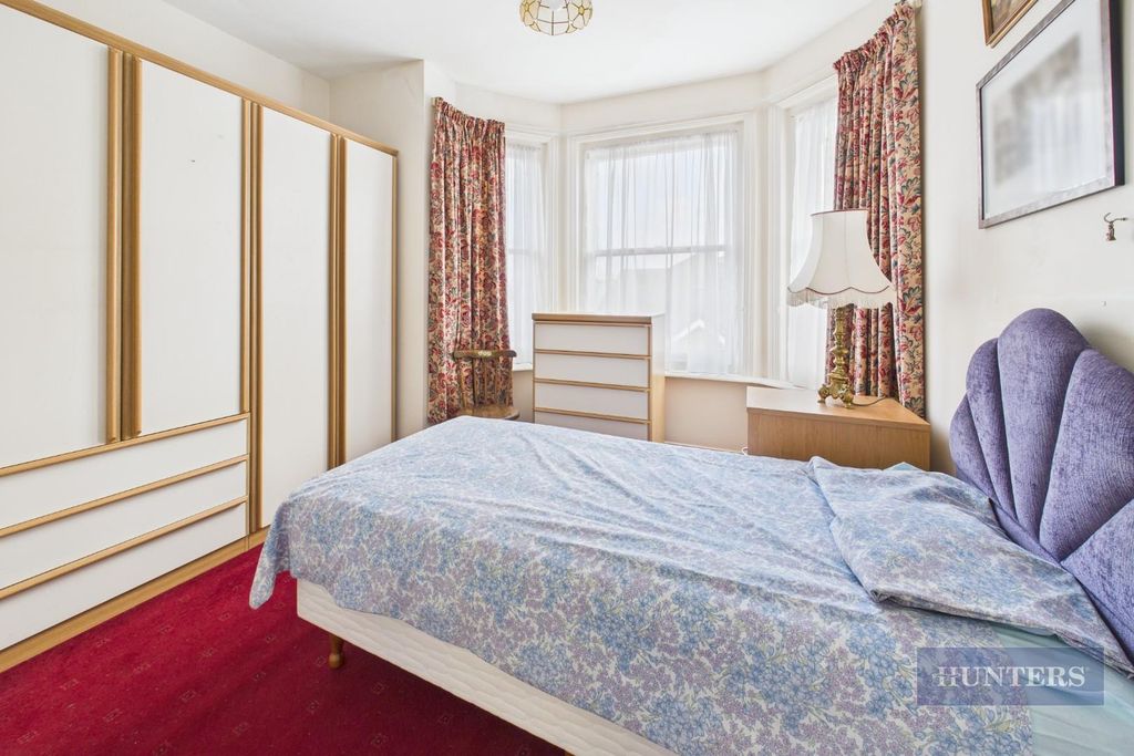 Additional image 16 of 4 bed semi-detached house for saleSt. James Road, Southampton SO15