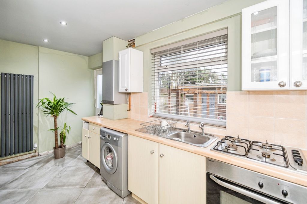 Additional image 2 of 2 bed semi-detached house for saleHollyoak Road, Southampton, Hampshire SO16