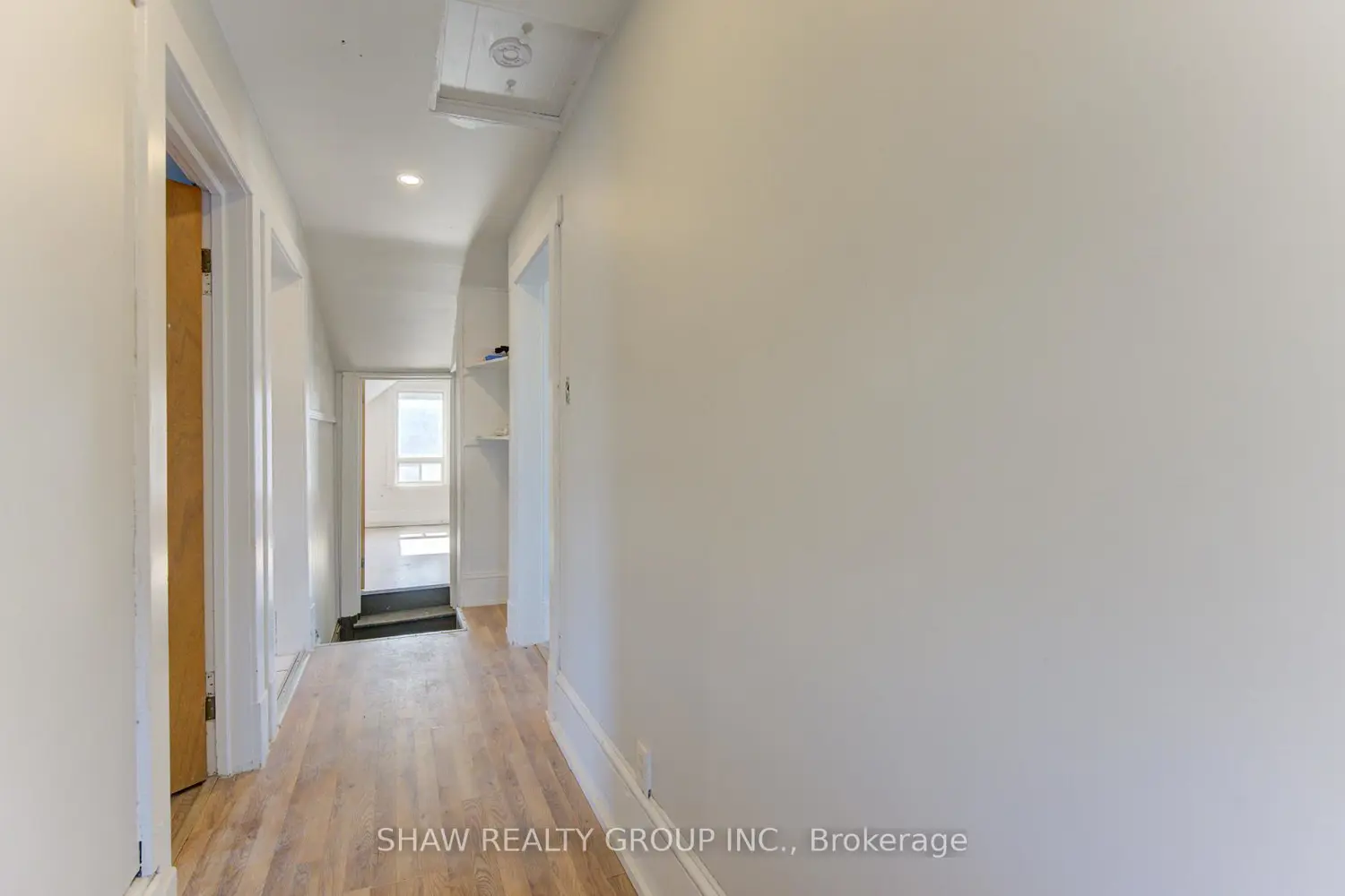 Additional image 13 of 11 Simcoe Street