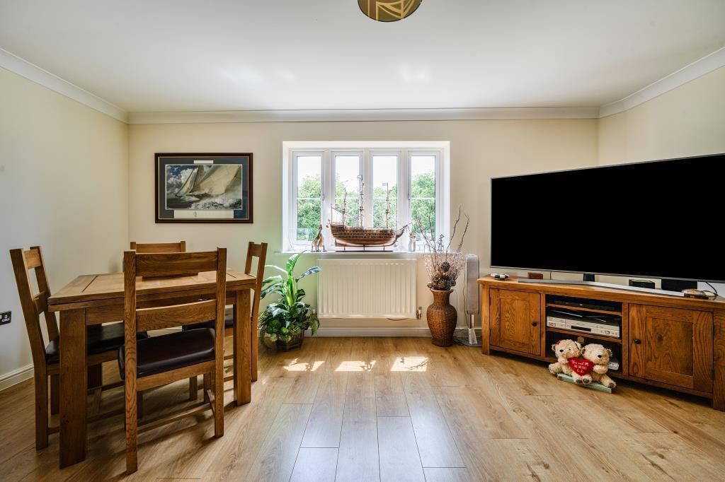 Additional image 4 of 2 bed flat for saleLewisfield Way, Woodstock OX20