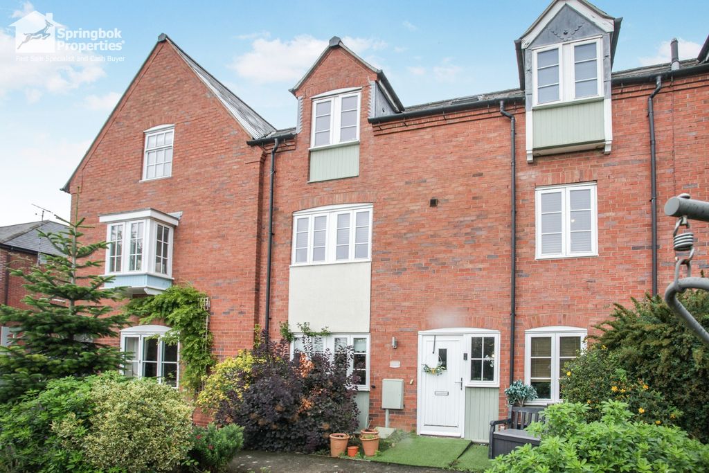 4 bed terraced house for salePipistrelle Drive, Market Bosworth, Nuneaton, Warwickshire CV13