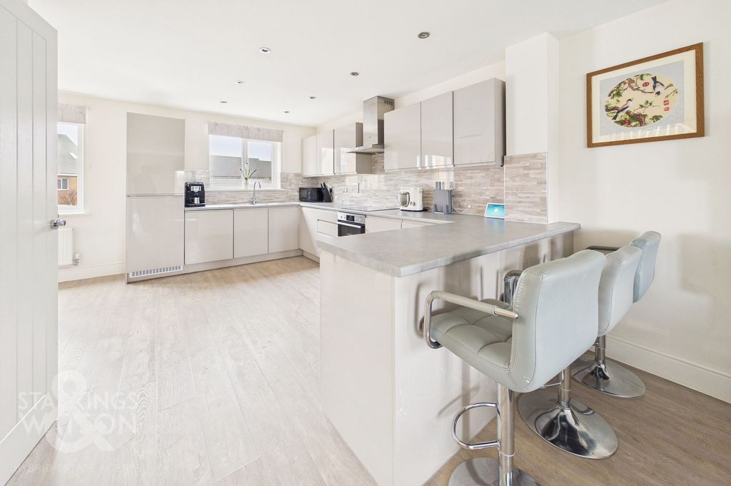 Additional image 5 of 4 bed end terrace house for saleJutland Rise, Wymondham NR18
