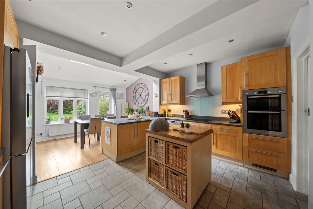 Additional image 6 of 4 bed semi-detached house for saleThe Manor Drive, Worcester Park KT4