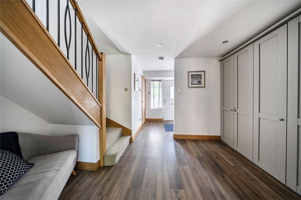 Additional image 9 of 5 bed link detached house for saleLower Canes, Yateley, Hampshire GU46