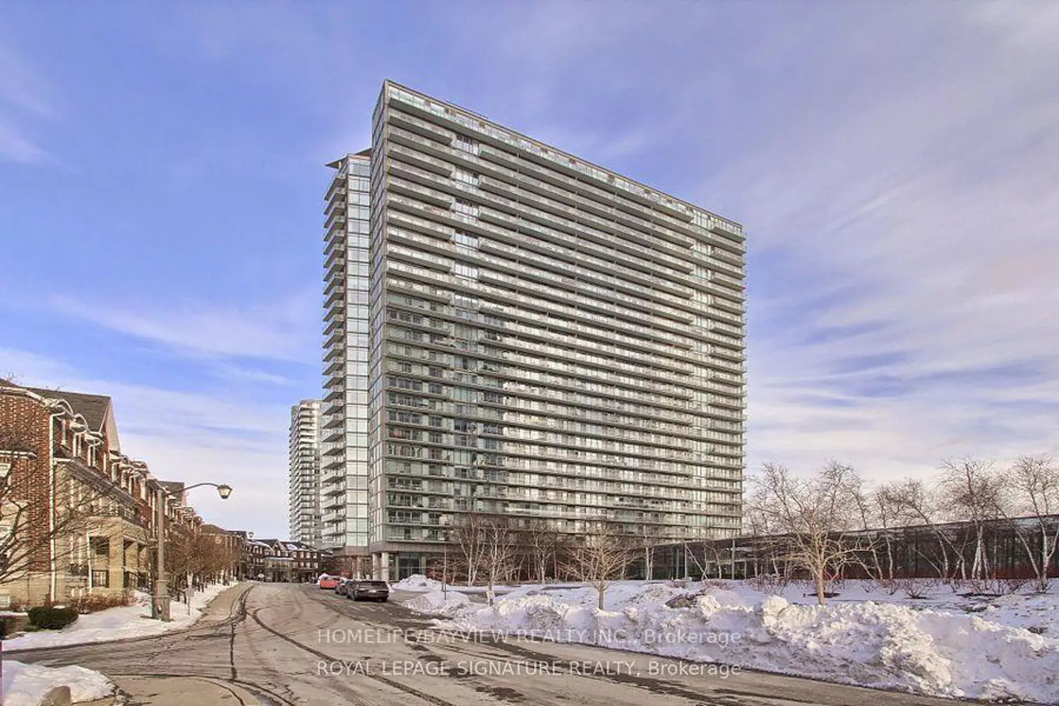 103 The Queensway 806