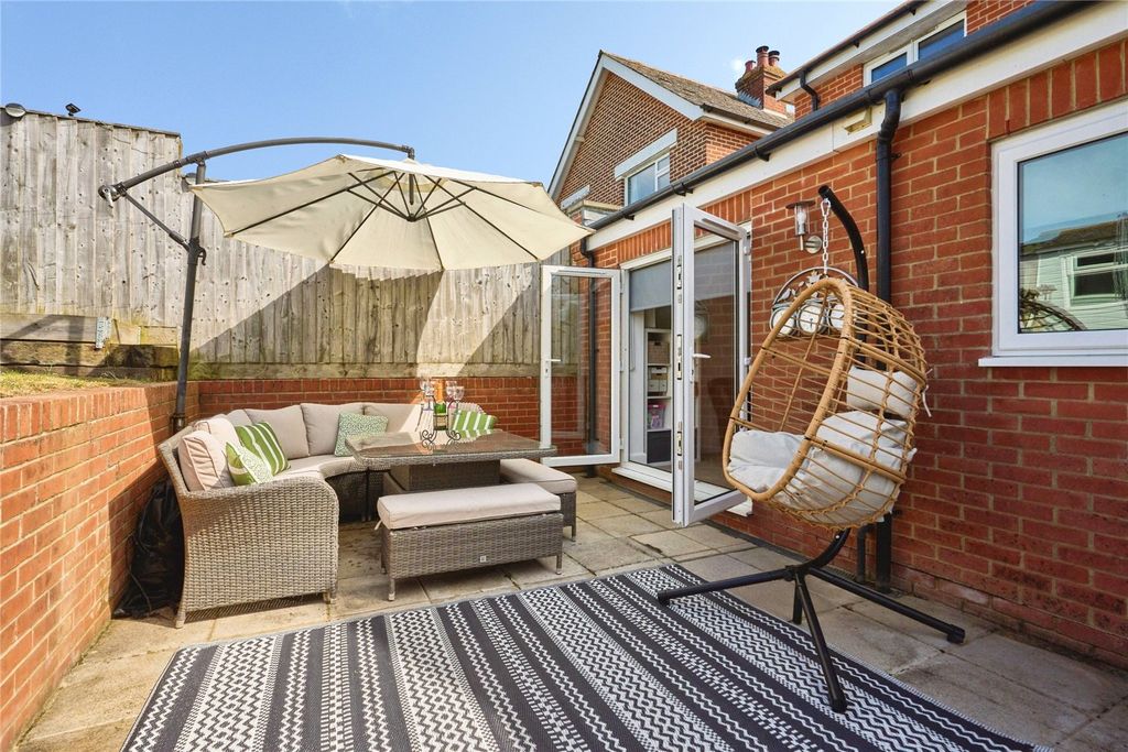 Additional image 6 of 4 bed detached house for saleHorsebridge Hill, Newport, Isle Of Wight PO30