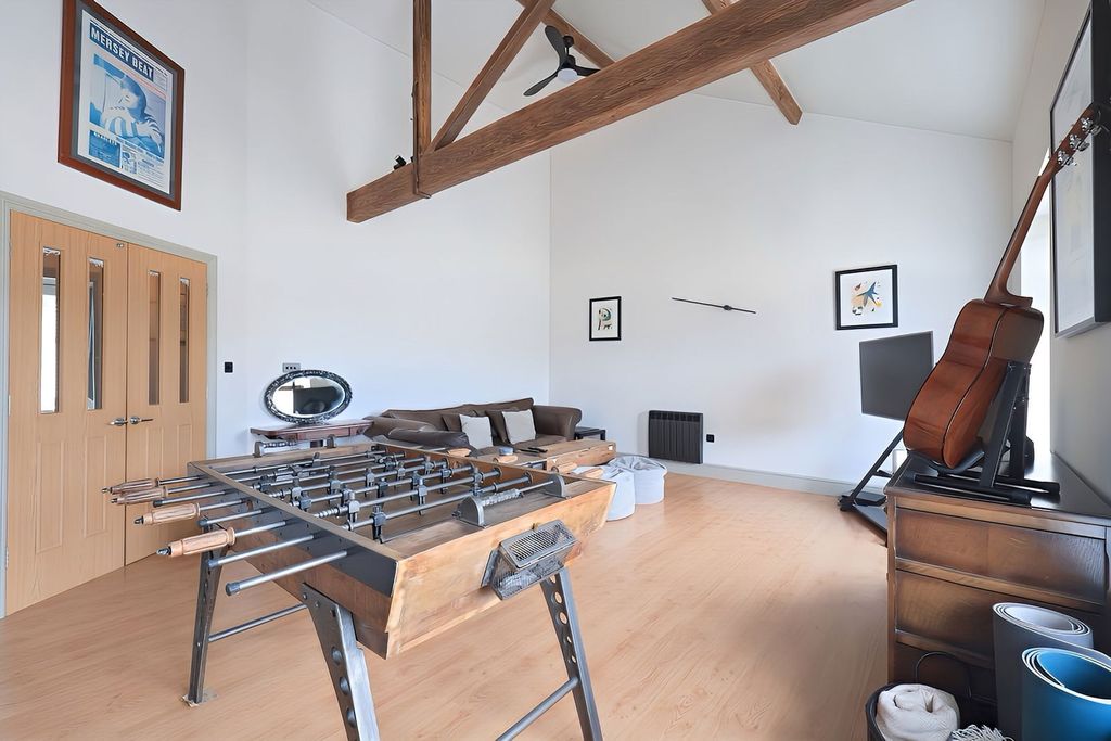 Additional image 4 of 2 bed flat for saleWoodford Mill, Mill Street, Witney, Oxfordshire OX28