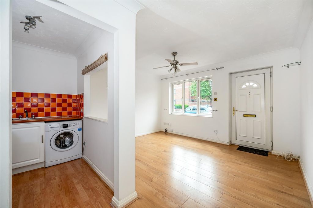 Additional image 7 of 1 bed flat for saleHazel Court, Goldsmith Avenue, Southsea PO4