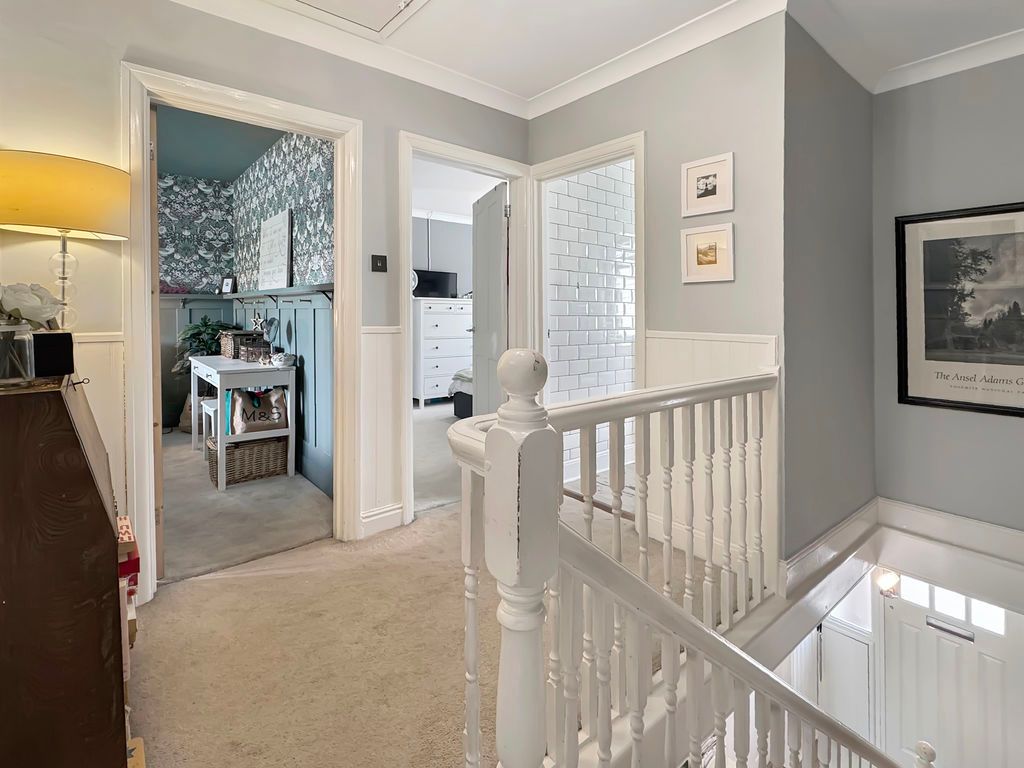 Additional image 21 of 4 bed detached house for saleClatterford Road, Newport PO30