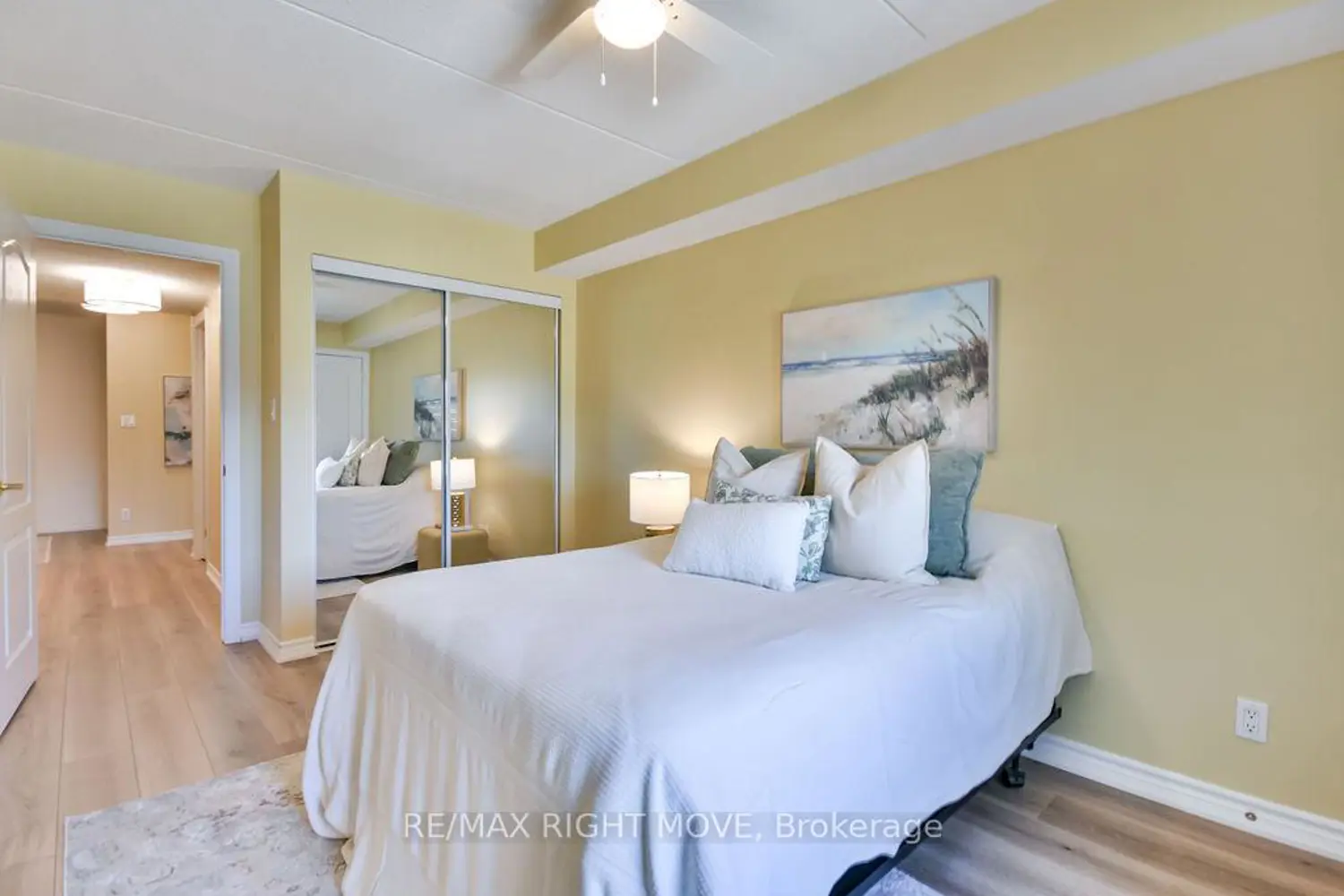 Additional image 16 of 486 Laclie Street 313