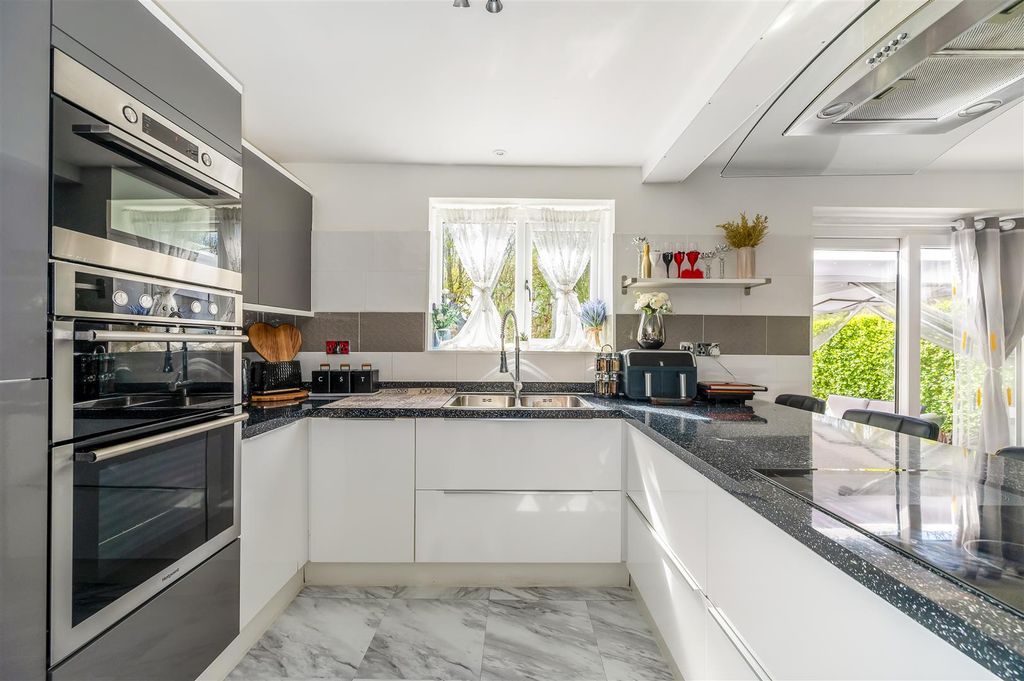Additional image 8 of 3 bed end terrace house for saleSandown Road, Portsmouth PO6