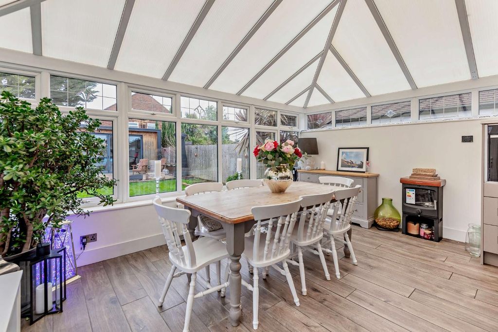 Additional image 5 of 5 bed detached house for saleThe Drive, Ashford TW15