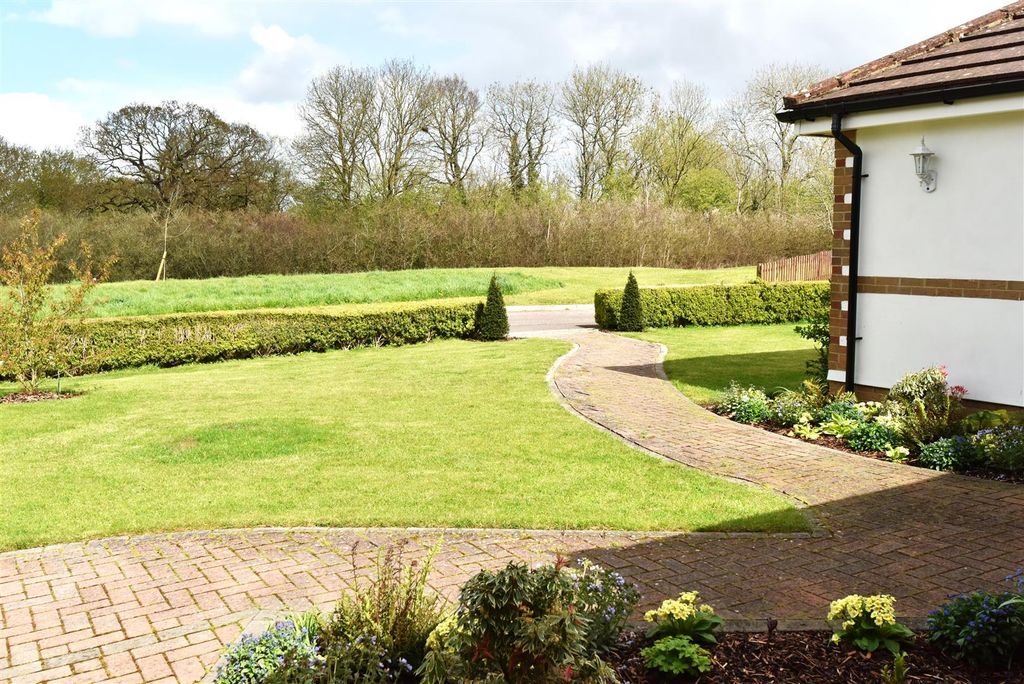 Additional image 15 of 3 bed detached bungalow for saleSwallowfields, Gillingham SP8
