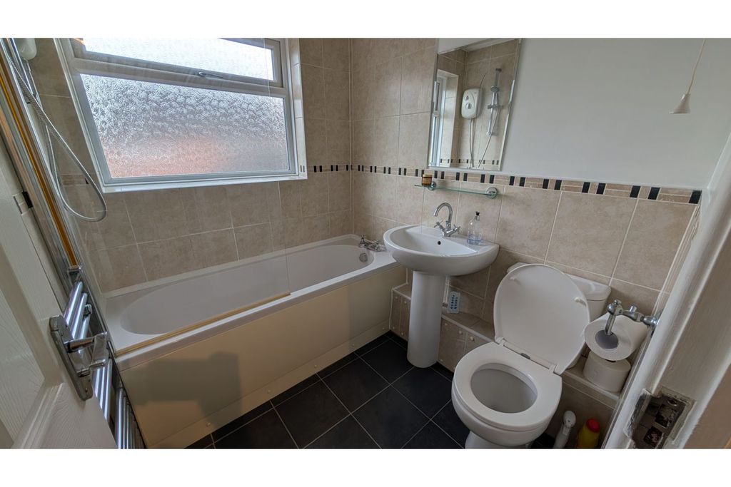 Additional image 14 of 2 bed semi-detached house for saleThe Romans, Loughborough LE12