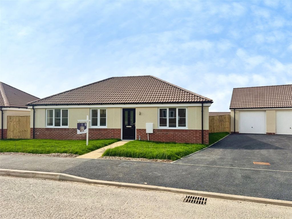 3 bed bungalow for saleHigh Moor View, Townsend Road, Winkleigh, Devon EX19