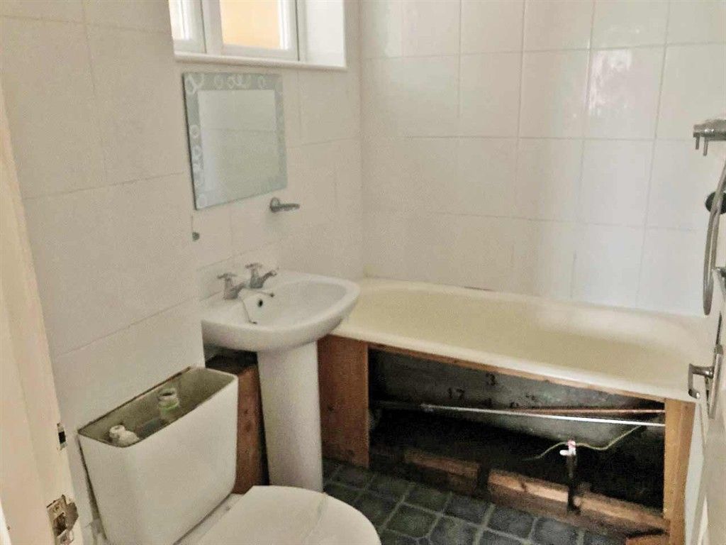 1 bed flat for saleMiddleton Close, Southampton SO18 photo 5