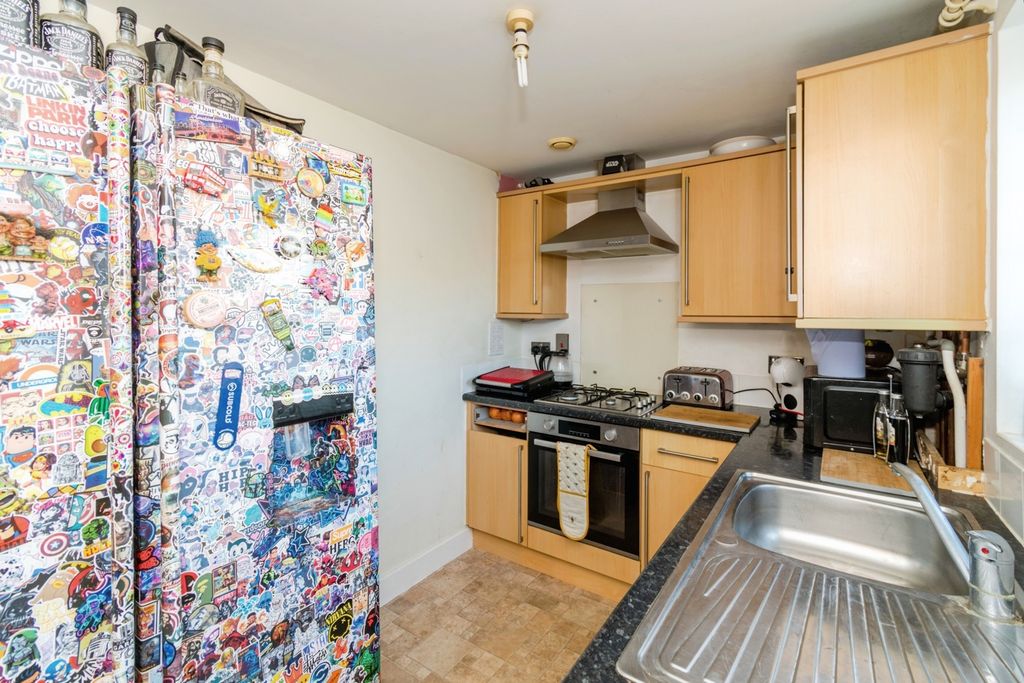 Additional image 4 of 2 bed flat for saleRiverdale Court Paynes Road, Southampton SO15