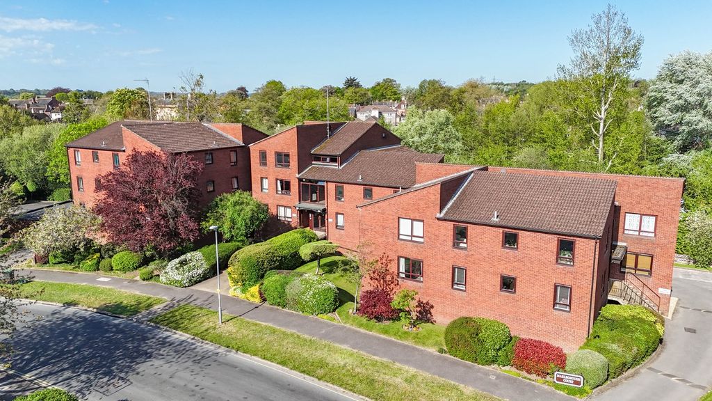 1 bed flat for saleAllenview Road, Wimborne BH21