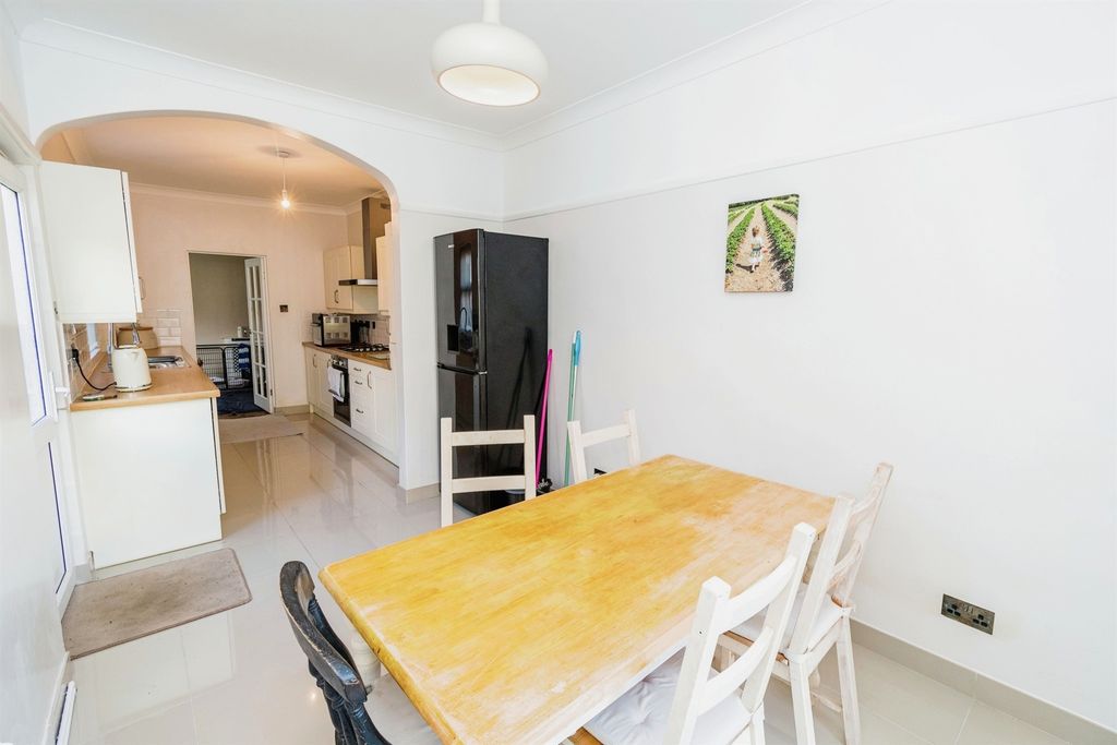 Additional image 11 of 3 bed semi-detached house for saleSwift Road, Southampton SO19
