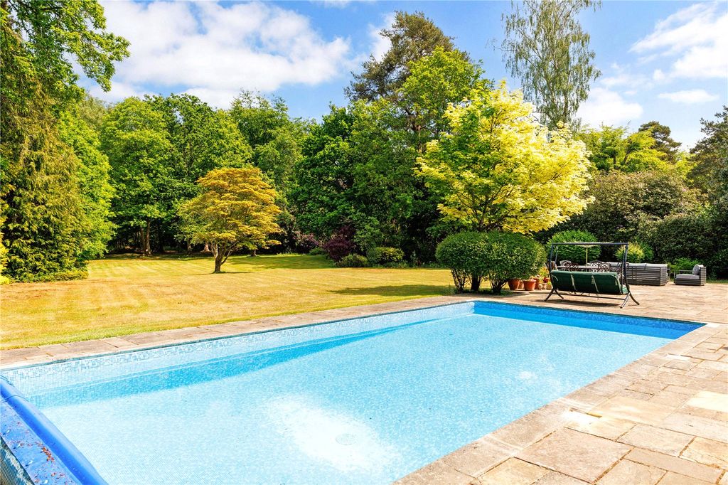 Additional image 4 of 5 bed detached house for saleThe Ridges, Finchampstead, Wokingham RG40