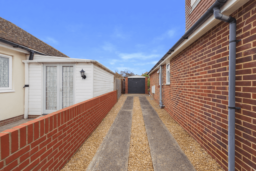 Additional image 7 of 2 bed detached bungalow for saleCleethorpes Road, Sholing SO19