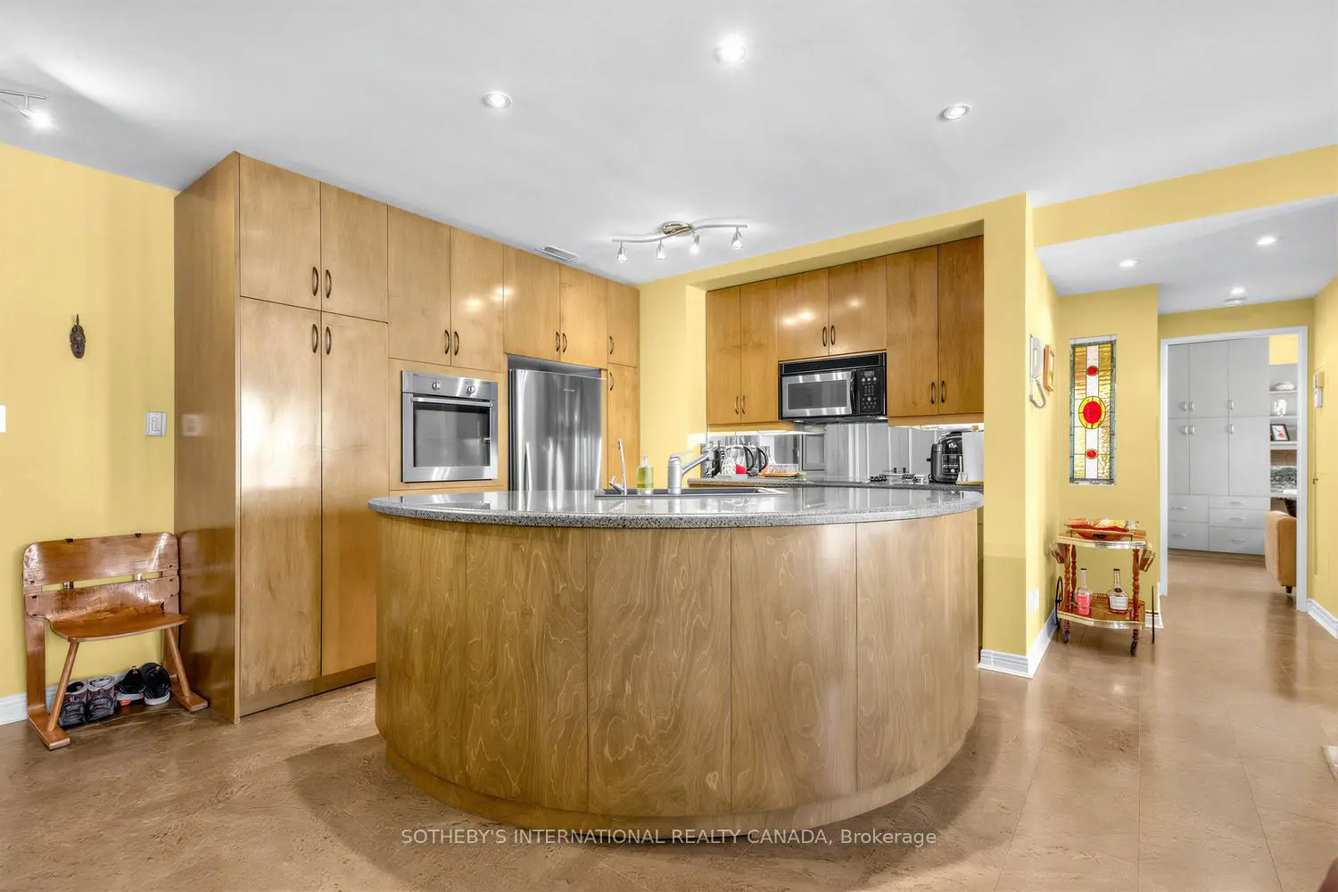 Additional image 7 of 8 Hawthorn Avenue 202